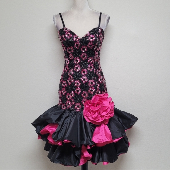 80s Vintage Alyce Designs Black Pink Sequin Floral Ruffle Bustier Mini Dress 6 - Picture 4 of 13
